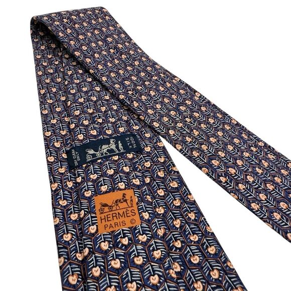 Hermes Paris Men's Blue Honeycomb Hearts Abstract Pattern Silk Necktie - Picture 2 of 9